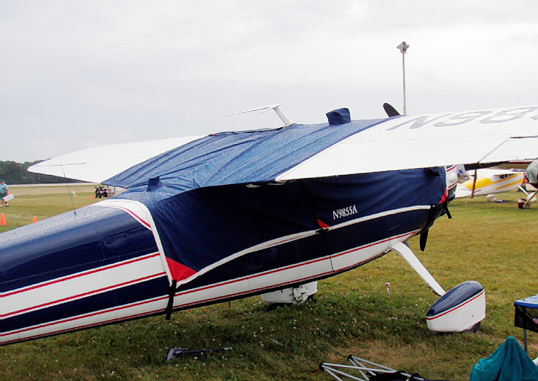 Cessna 195 Canopy Cover, extended forward and over gas caps