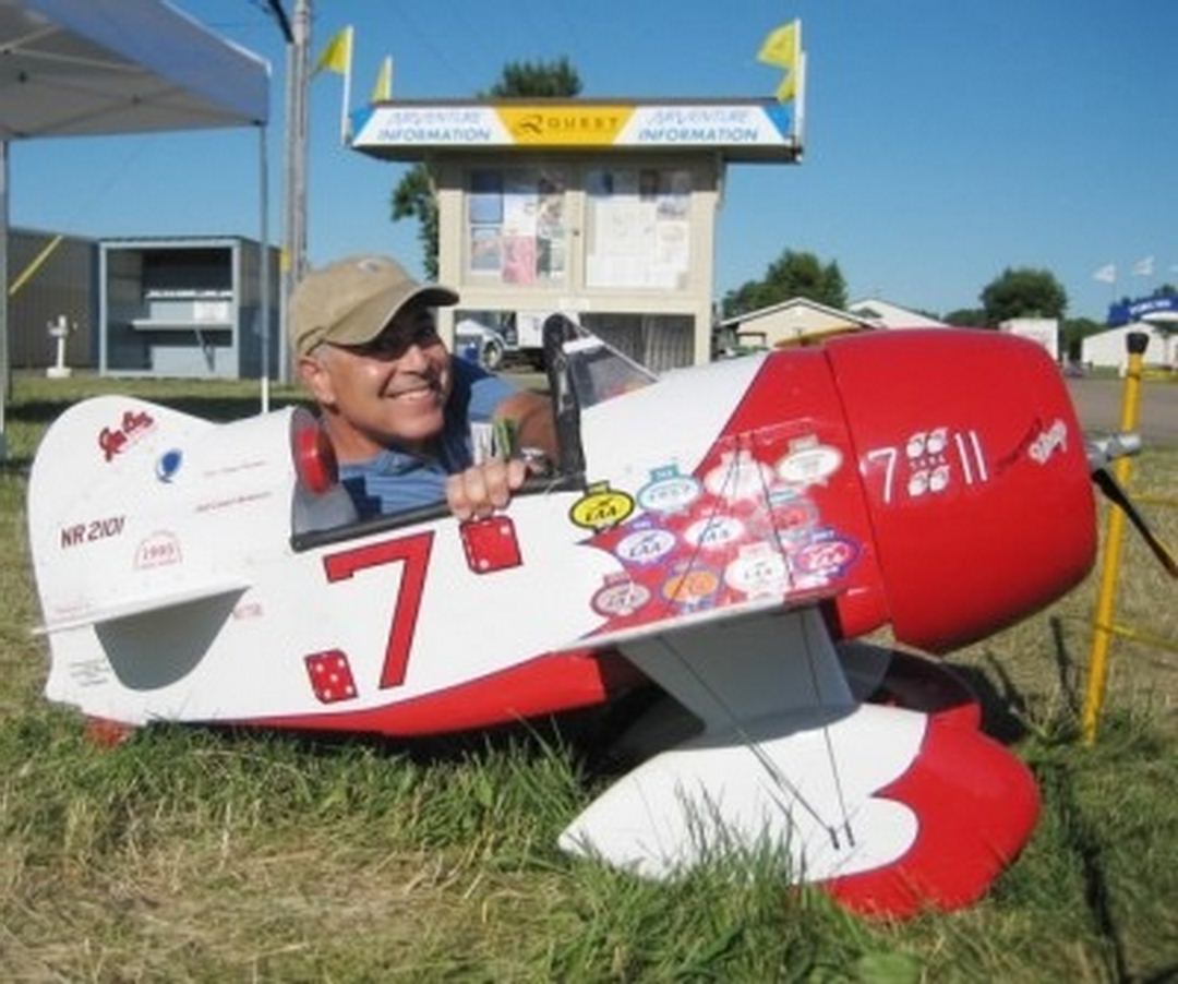 Bruce, flying into Oshkosh, 2008